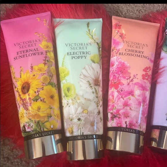Victoria’s Secret Lotion bundle - Picture 3 of 6